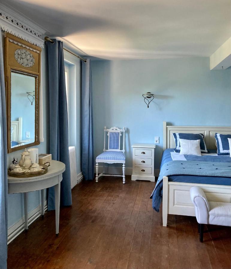 Domaine De Menerque - Petit Chateau Avec Piscine Lisle-sur-Tarn Екстер'єр фото